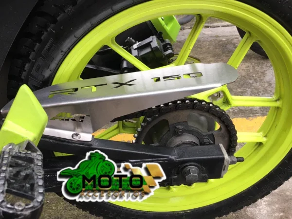 Cubrecadena AKT RTX 150